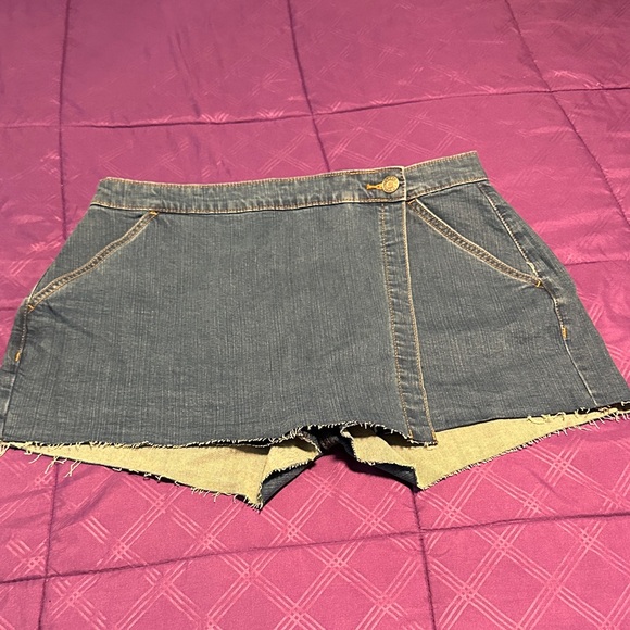 Torrid Gray Denim Skort - Picture 1 of 3
